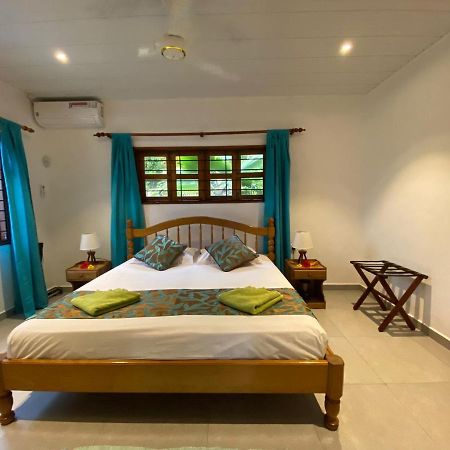 Coin D'Or Villa Anse Volbert Village Buitenkant foto